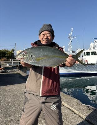 シマアジ
