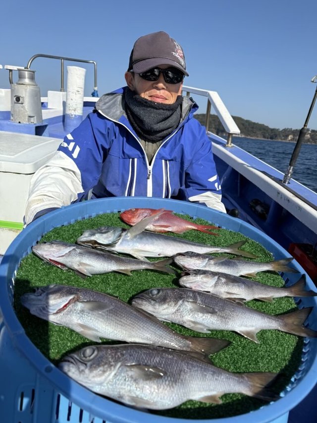 クロムツ・メダイ・ユメカサゴ・キンメ(キンメダイ)・シロムツ(オオメハタ)