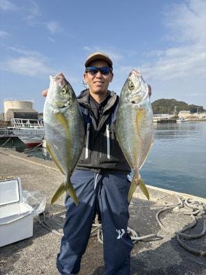 シマアジ