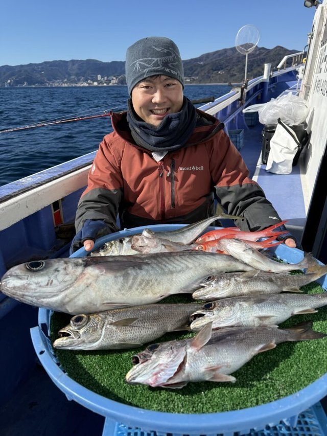 クロムツ・クロシビカマス・メダイ・キンメ(キンメダイ)・シロムツ(オオメハタ)