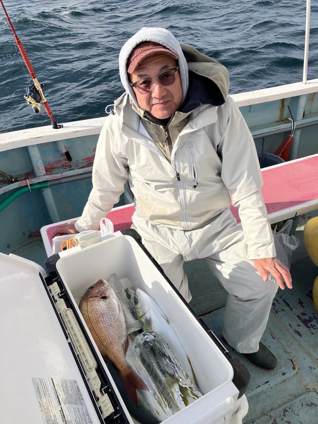 マダイ・イナダ(ブリ)