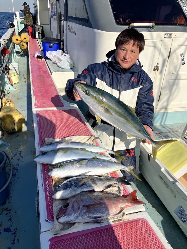 マダイ・クロダイ・イナダ(ブリ)・ワラサ(ブリ)