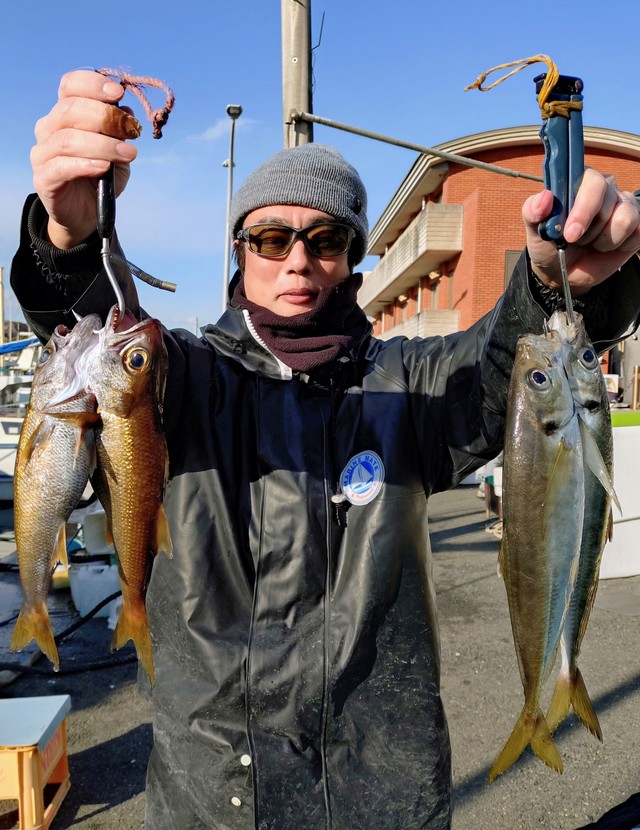 アジ(マアジ)・クロムツ