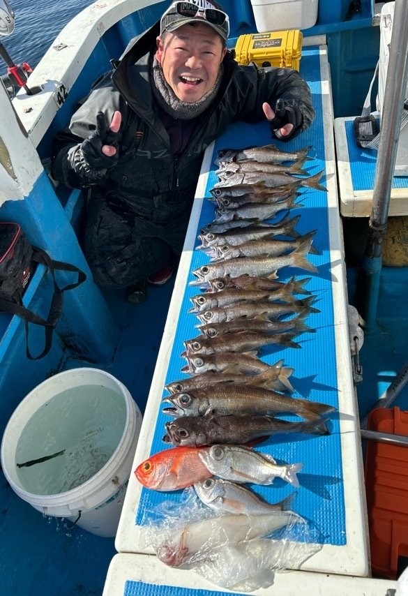 クロムツ・キンメダイ・シロムツ(オオメハタ)・ヤリイカ