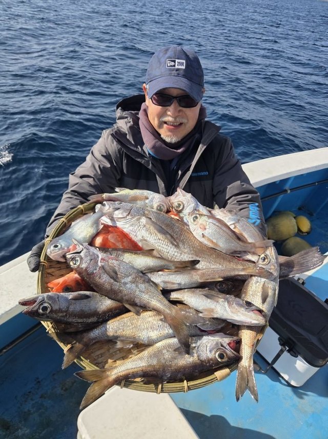 クロムツ・ユメカサゴ・シロムツ(オオメハタ)