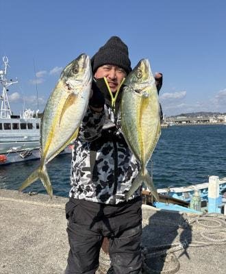 シマアジ
