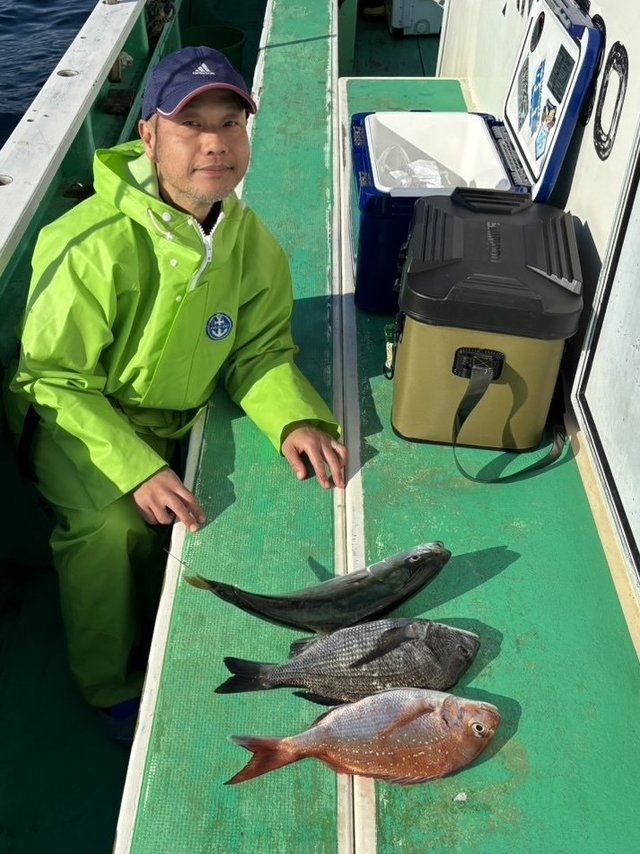 マダイ・クロダイ・イナダ(ブリ)