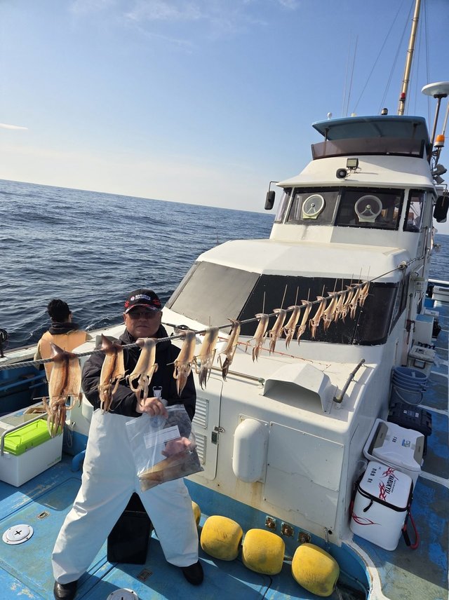 イカ(ケンサキイカ)