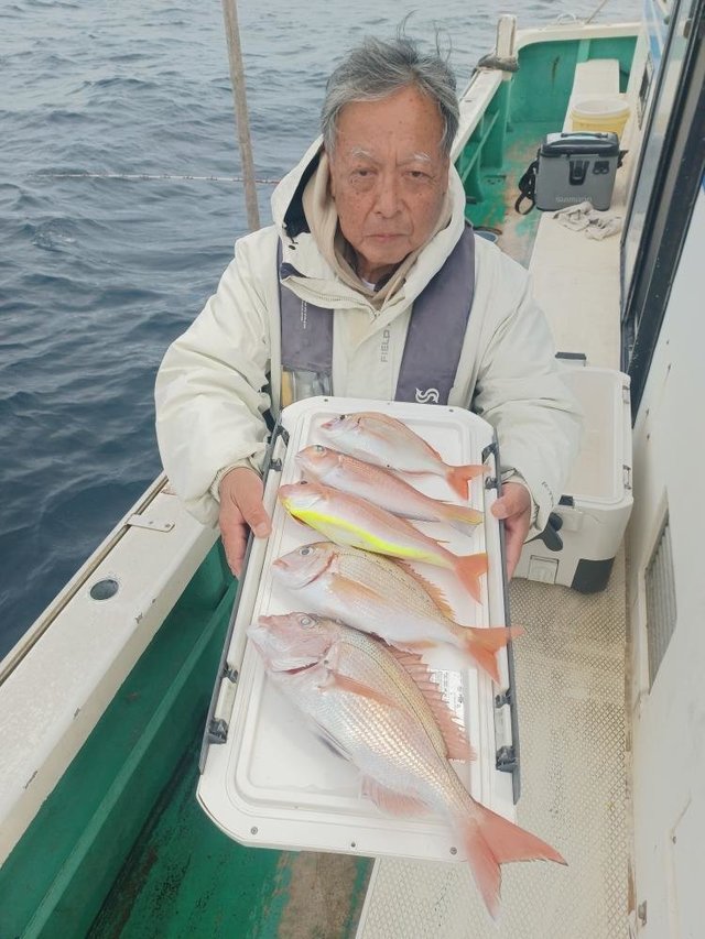 マダイ・ハナダイ(チダイ)・アマダイ(アカアマダイ)・イトヨリ(イトヨリダイ)