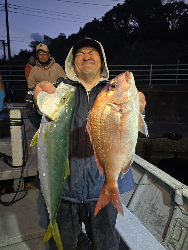 マダイ・イナダ(ブリ)