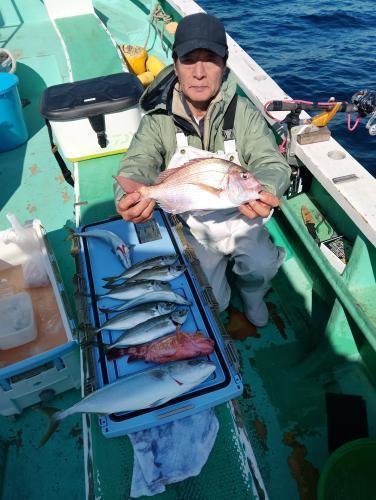 マダイ・アジ(マアジ)・イナダ(ブリ)・カサゴ