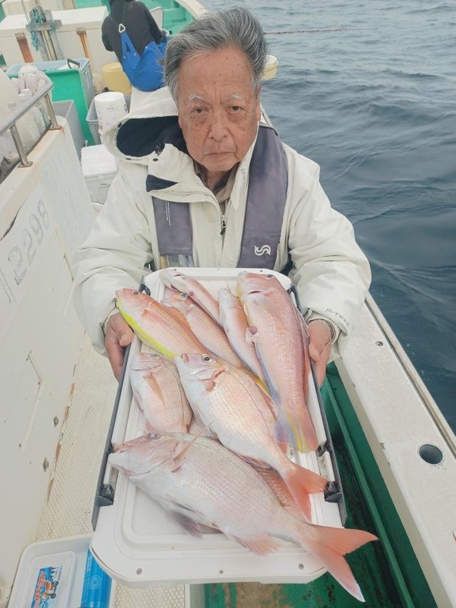 マダイ・ハナダイ(チダイ)・アマダイ(アカアマダイ)・イトヨリ(イトヨリダイ)