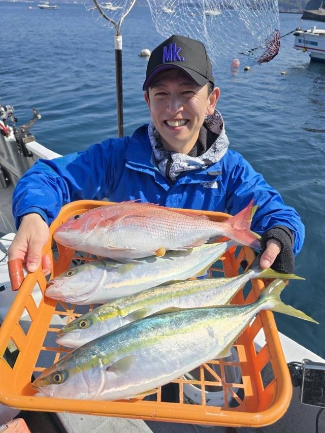 マダイ・イナダ(ブリ)