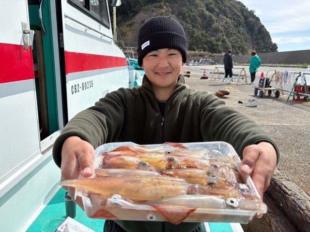 マルイカ(ケンサキイカ)