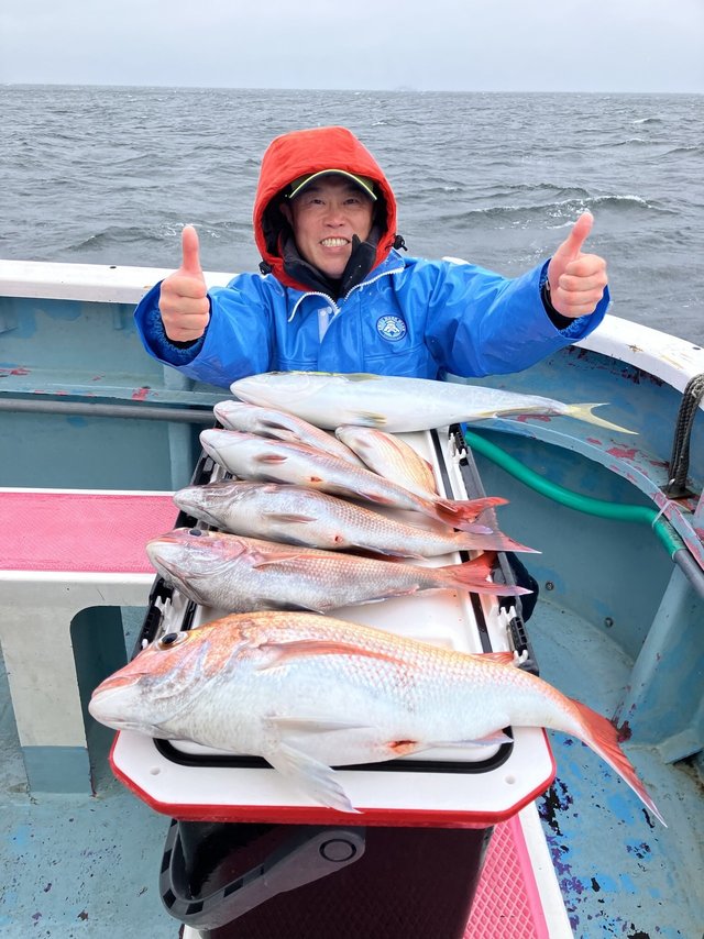 マダイ・イナダ(ブリ)