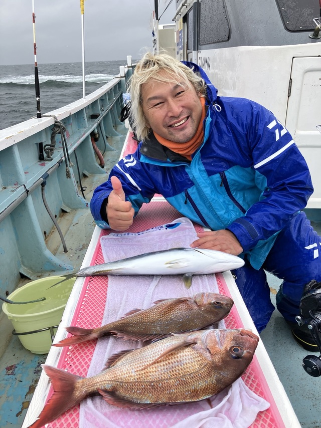 マダイ・イナダ(ブリ)