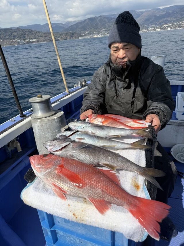 クロムツ・アカムツ・キンメ(キンメダイ)・シロムツ(オオメハタ)・チョウセンバカマ