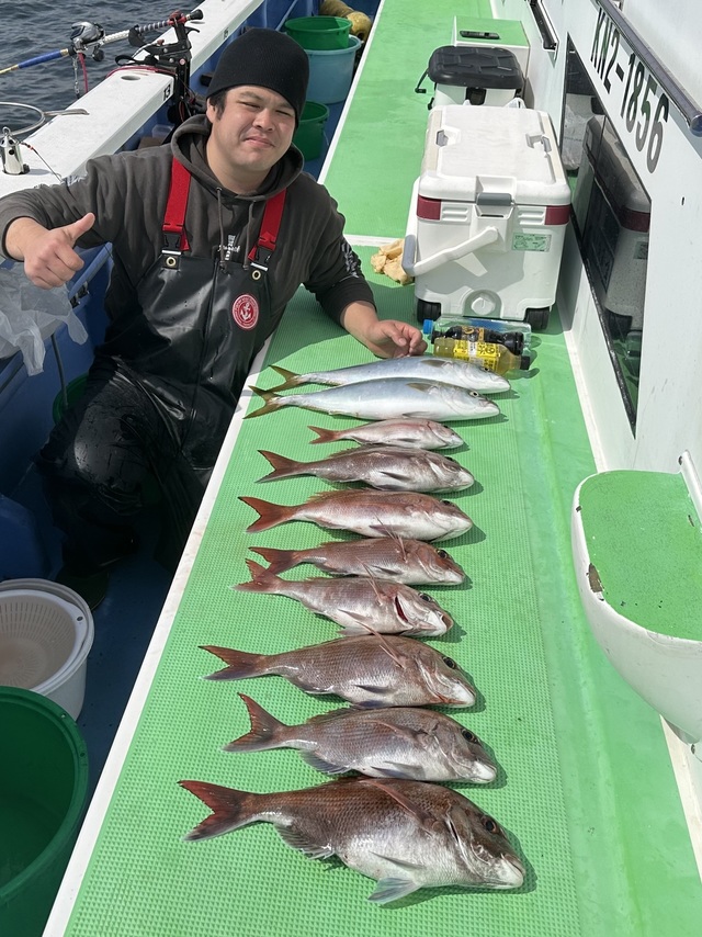 マダイ・イナダ(ブリ)