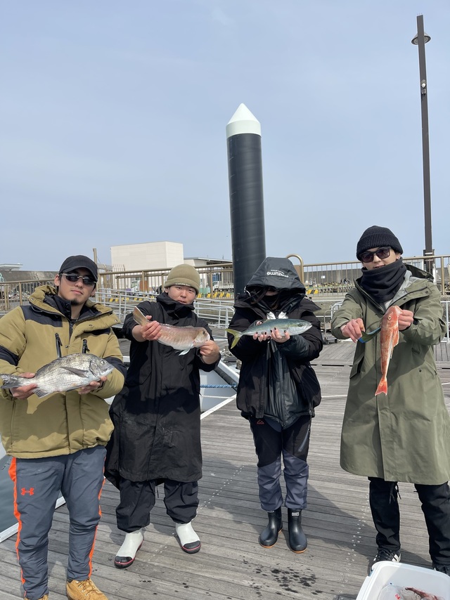 クロダイ・イナダ(ブリ)・シロアマダイ