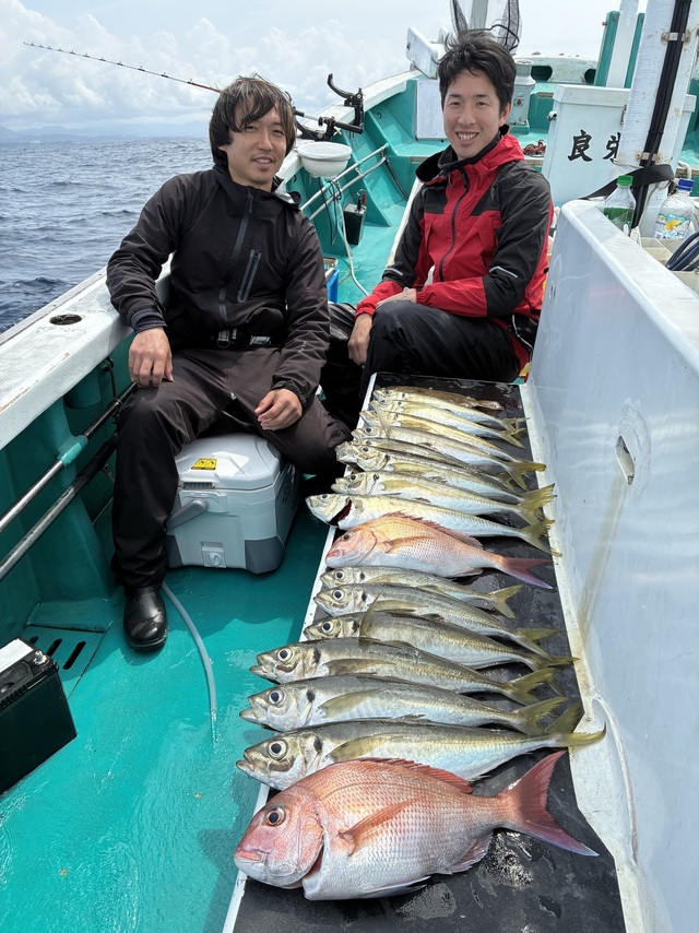 マダイ・マアジ