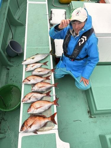 マダイ・イナダ(ブリ)