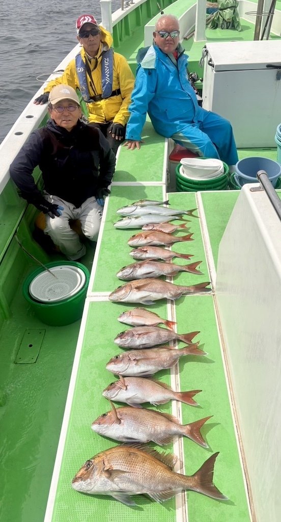 マダイ・ハナダイ(チダイ)・イナダ(ブリ)