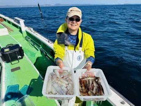 マルイカ(ケンサキイカ)・ムギイカ(スルメイカ)