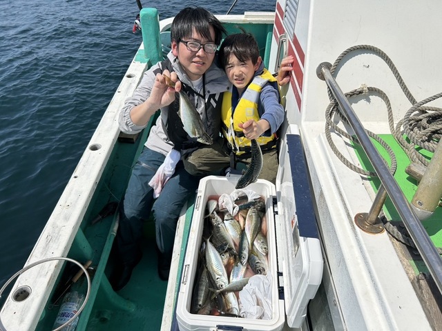 マアジ