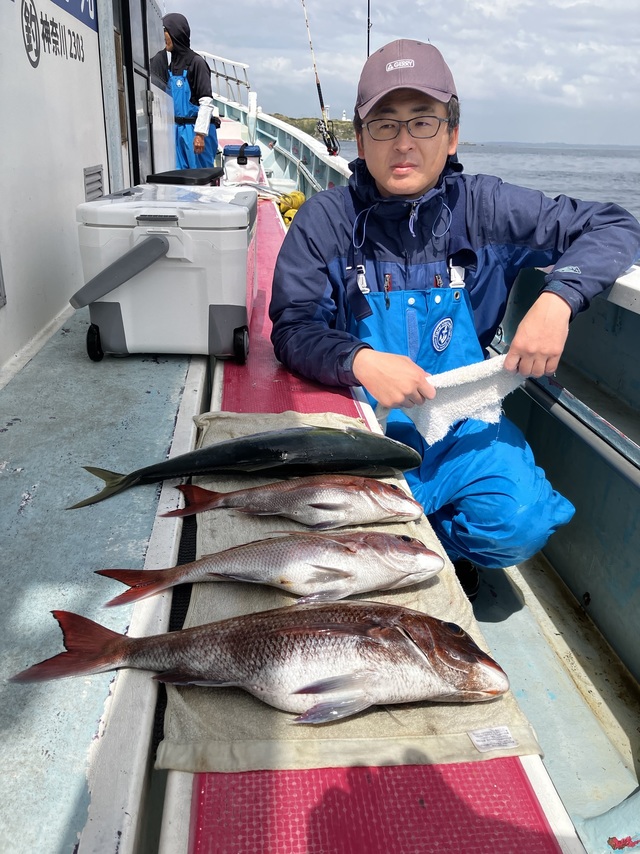 マダイ・イナダ(ブリ)