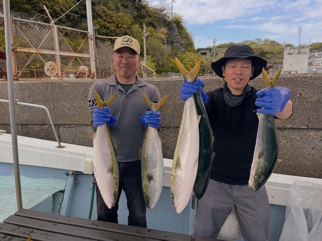 ハマチ(ブリ)・メジロ(ブリ)