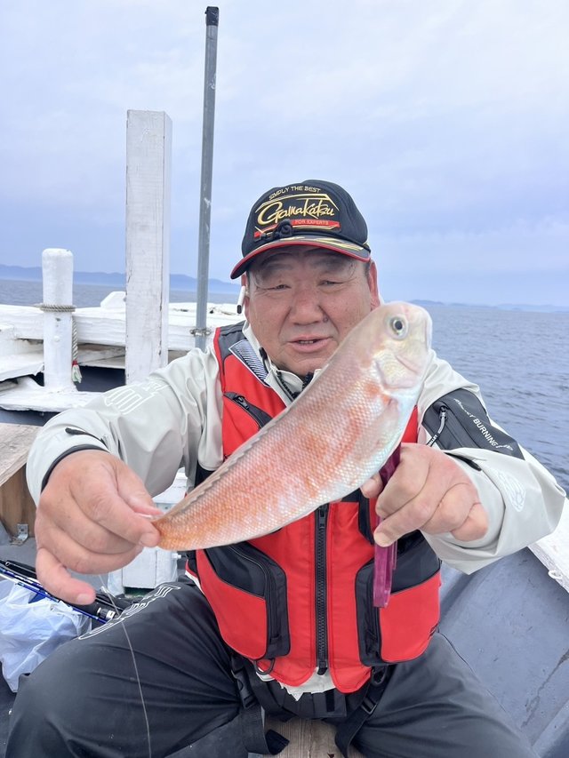 シロアマダイ