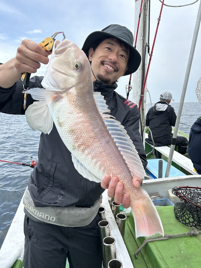 シロアマダイ