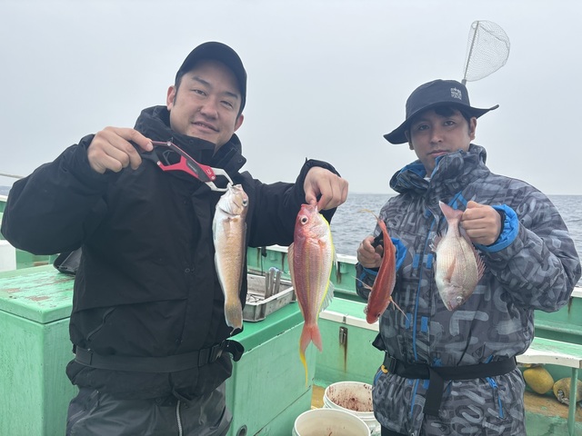 シロアマダイ・イトヨリ(イトヨリダイ)