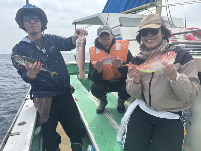 タイ(マダイ)・アジ(マアジ)・イトヨリ(イトヨリダイ)