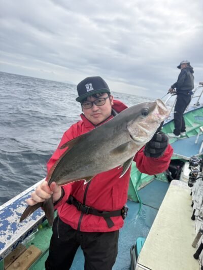 ヒレナガカンパチ