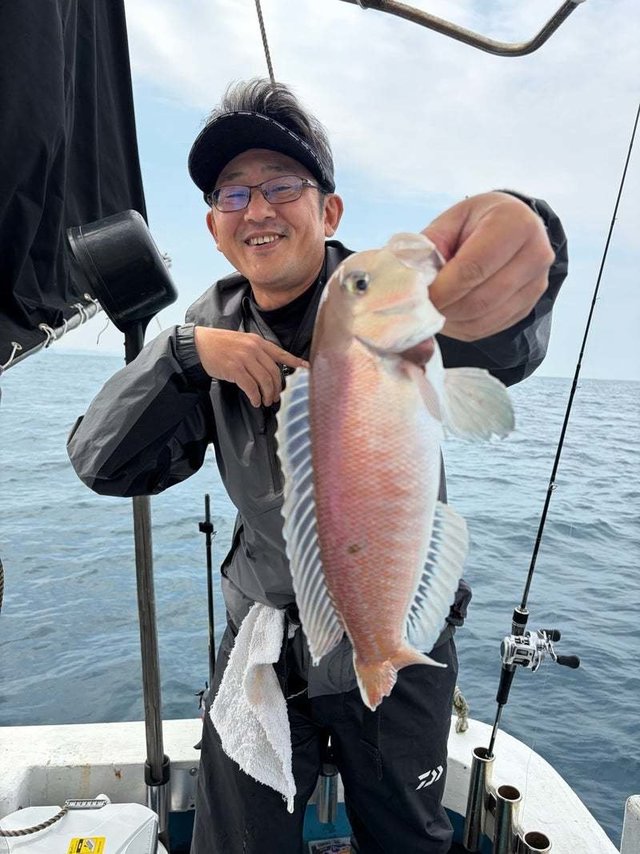 シロアマダイ