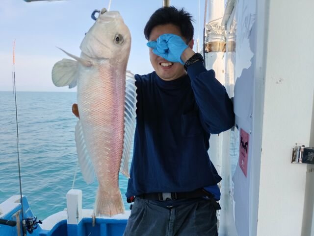 シロアマダイ