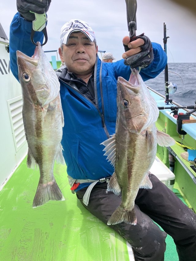 アラ