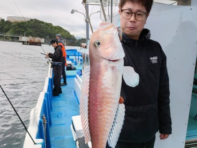 シロアマダイ
