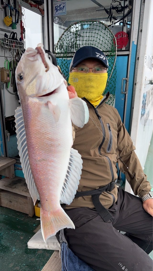 シロアマダイ