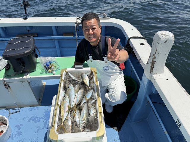 マアジ
