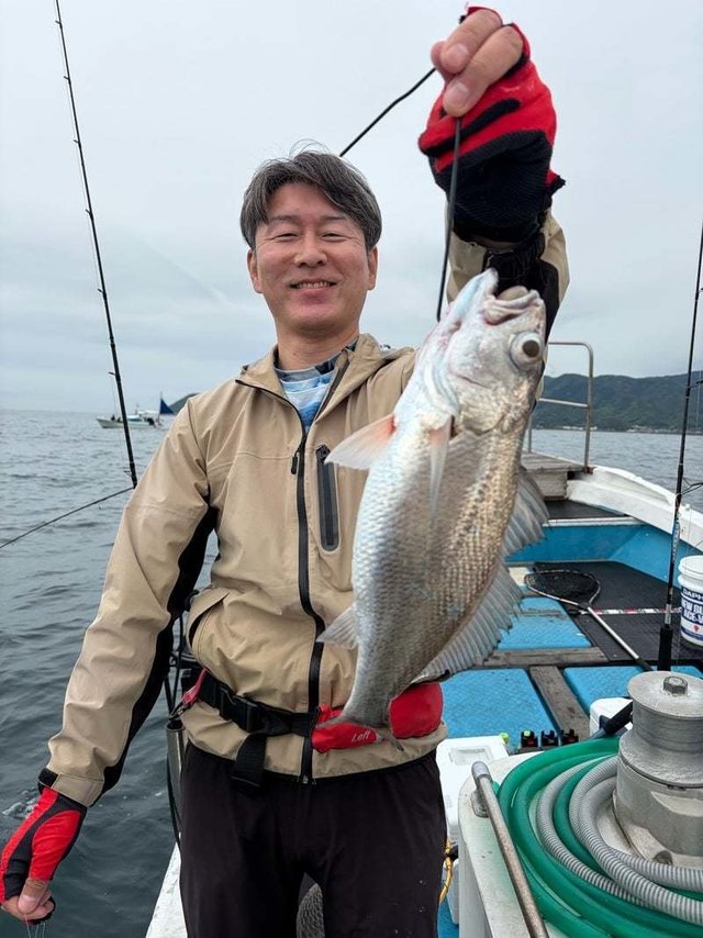 クログチ