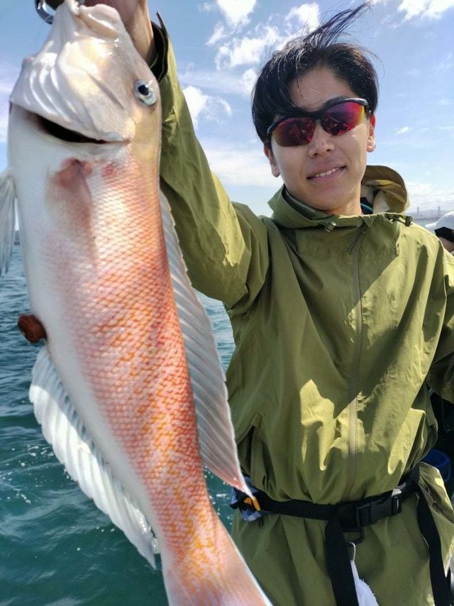 シロアマダイ