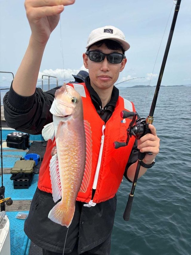 シロアマダイ