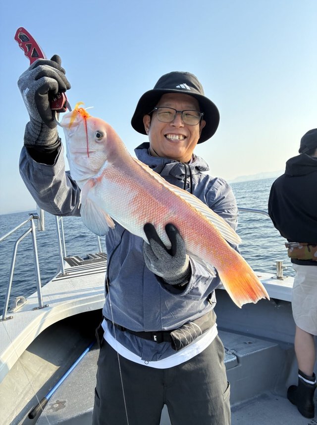 シロアマダイ
