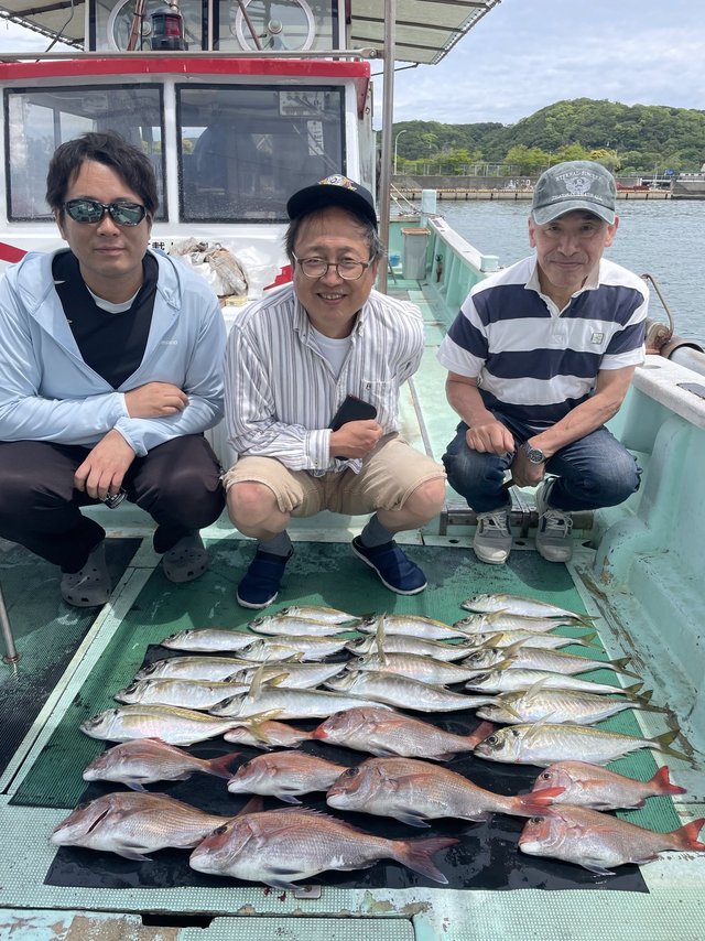 マダイ・マアジ