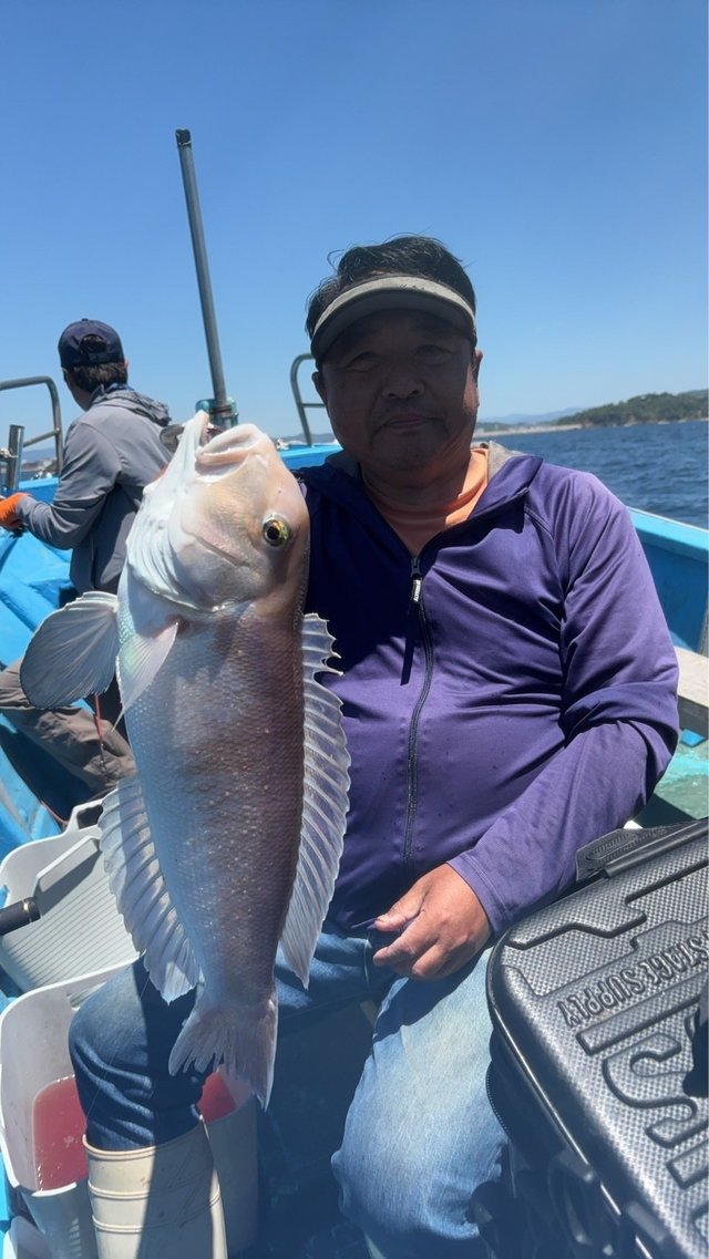 シロアマダイ