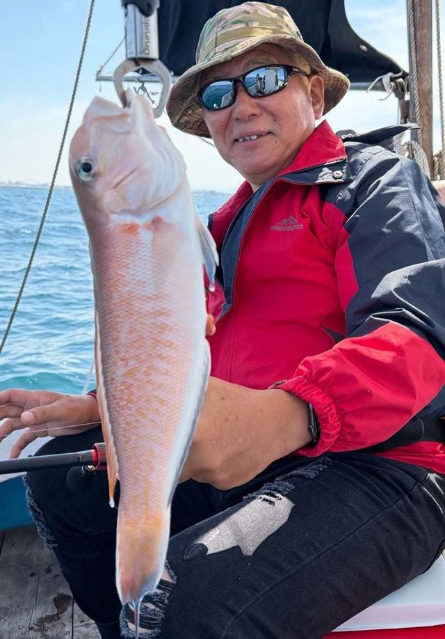 シロアマダイ