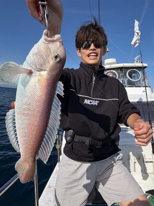 シロアマダイ