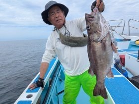 アラ